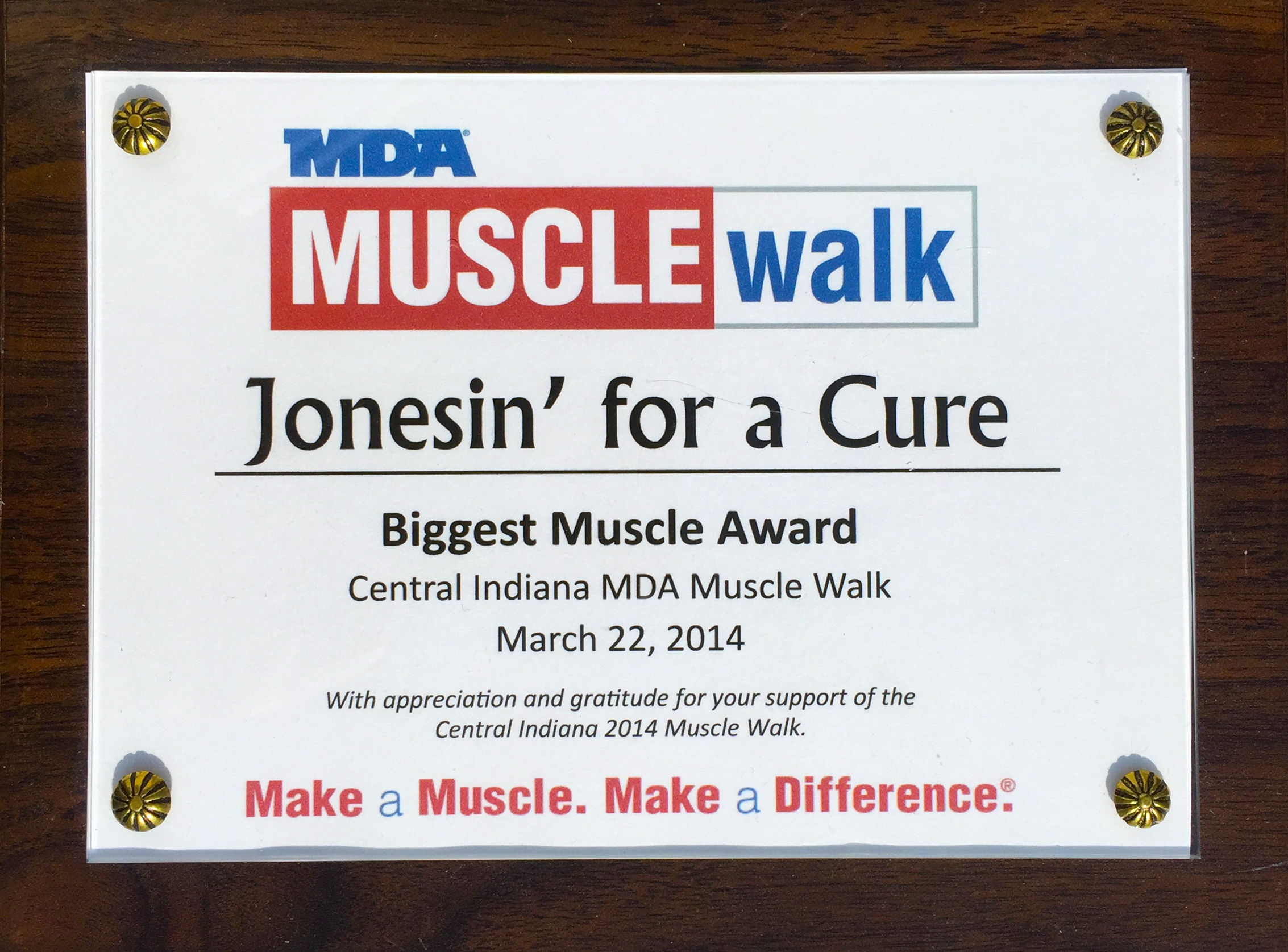 Muscle Walk Plaque